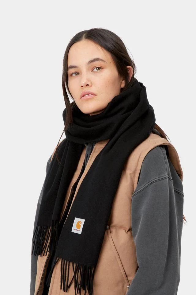 Carhartt WIP Clan Scarf 100% Wool, 237 g/m² (Black) - Image 4