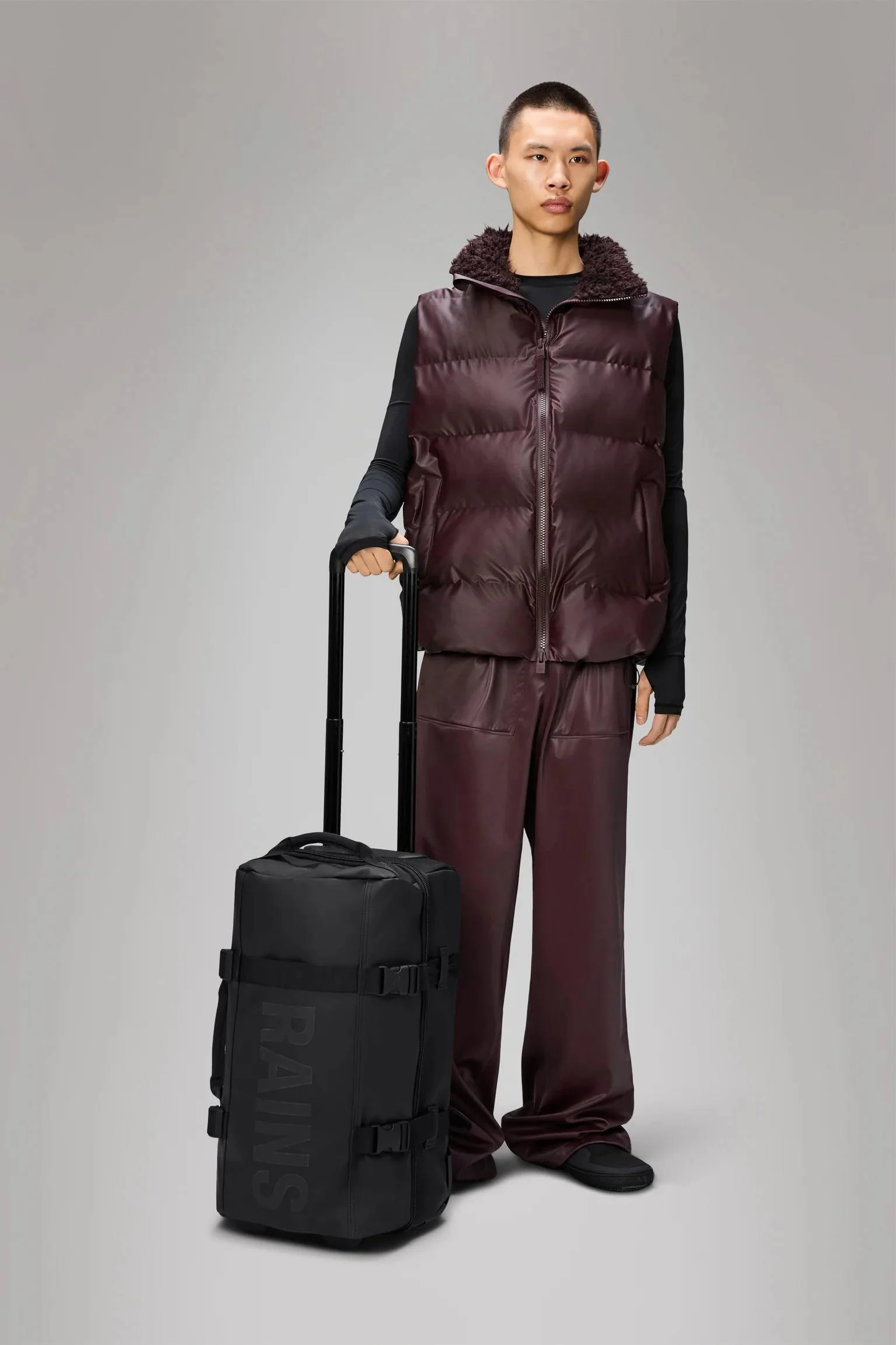 Rains Texel Cabin Bag W3 (Black) - Image 2