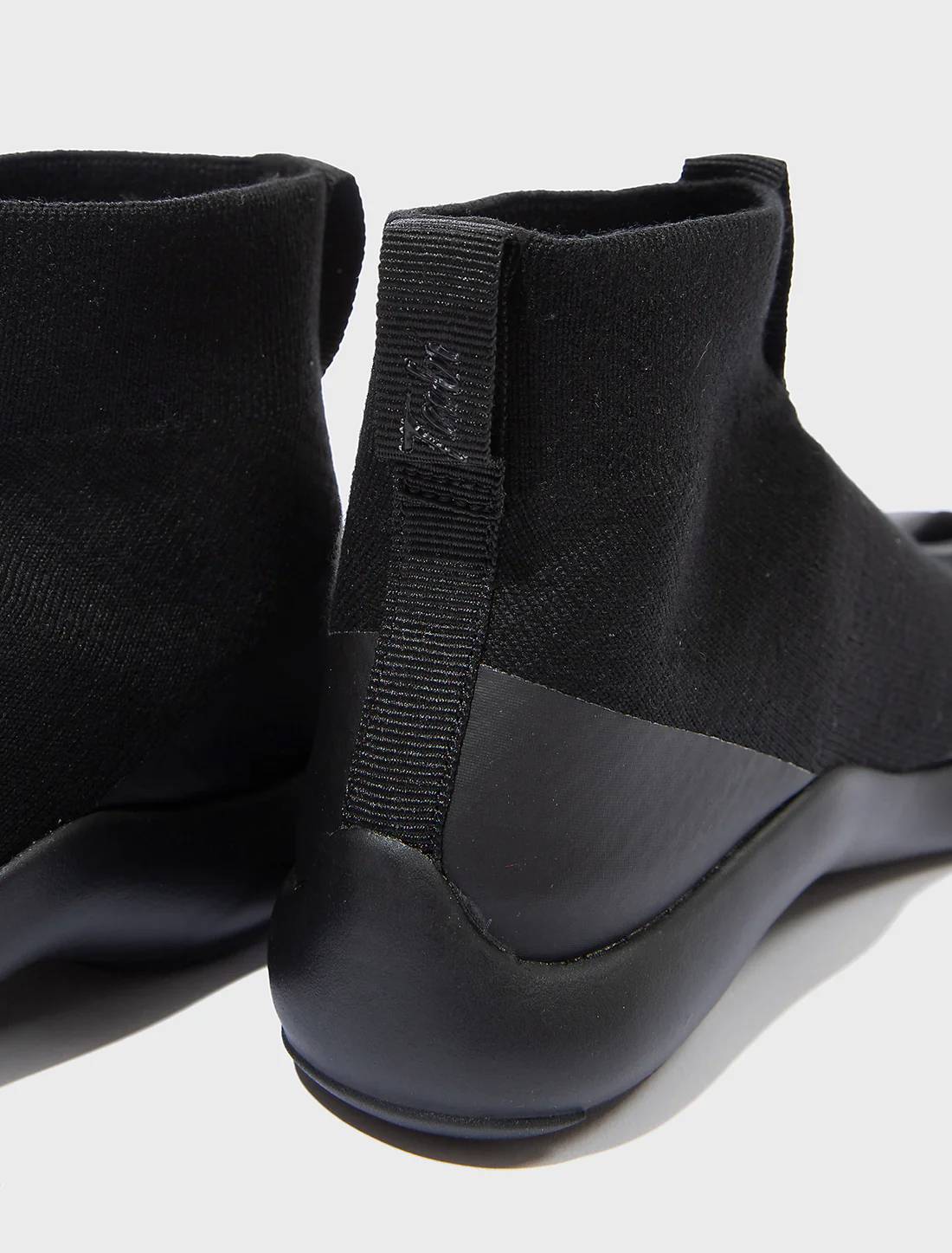 Tabí Hightop Women (Black) - Image 4